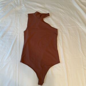 NWOT Abercrombie Cut out bodysuit